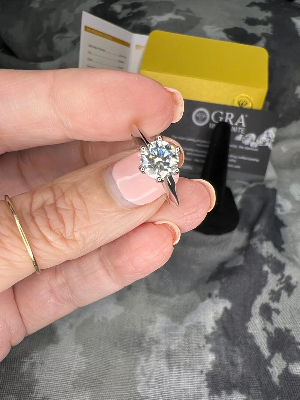 Solitaire Engagement Ring in Sterling Silver 925 with 1ct Moissanite Diamond